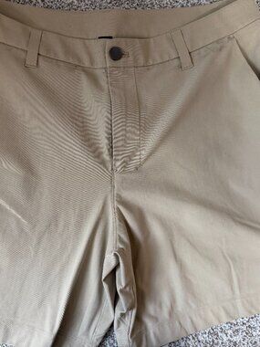 Lululemon Commission Classic-Fit Short 7” Warpstreme